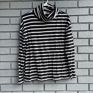 J.Crew women’s xs long sleeve turtleneck black stripe shirt